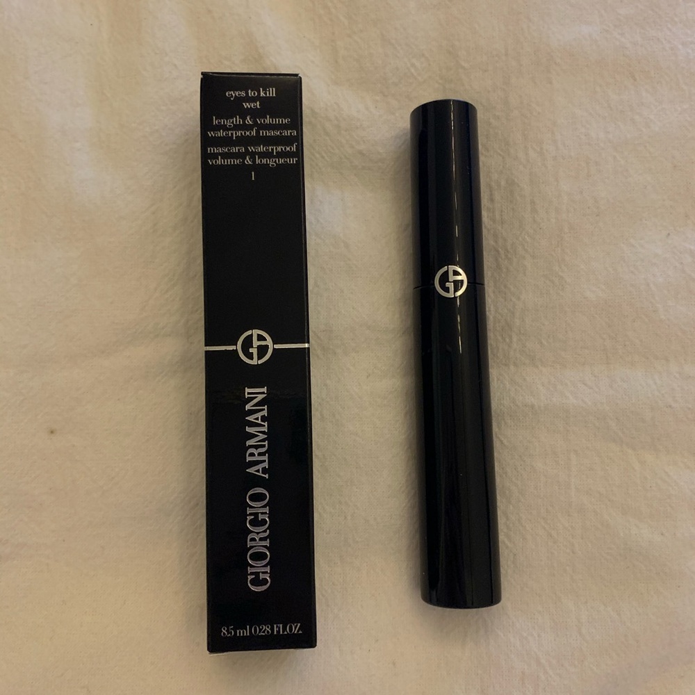 Giorgio Armani eyes to kill mascara